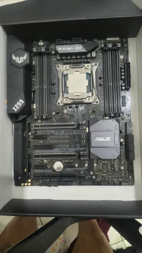 Kit Placa Mãe Asus TUF X299 Mark 2 + Processador Intel Core i7 7740X LGA 2066