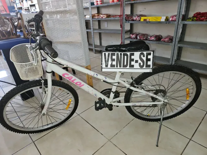Vende-se Bicicleta Caloi Ceci aro 24 em bom estado