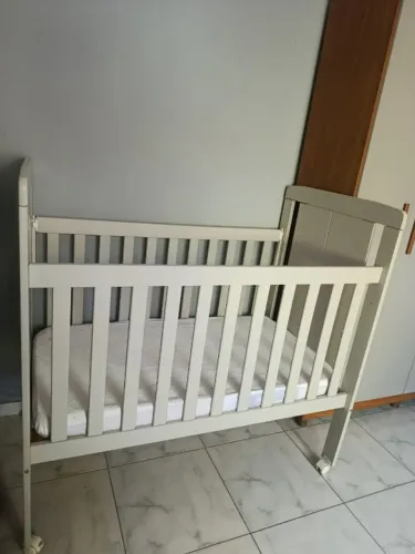 Berço + 2 colchões+ capa