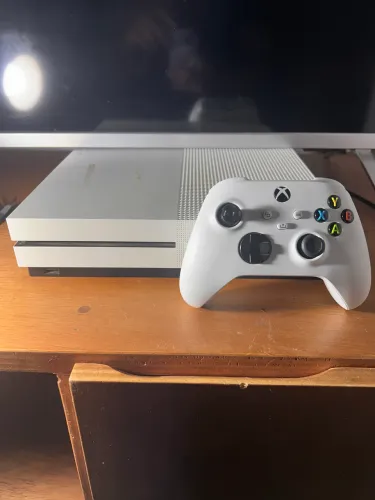 Xbox one s 1 TB com controle do series