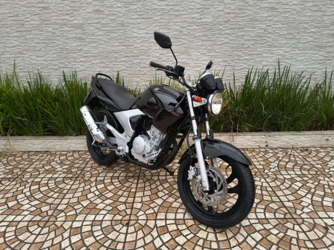 Fazer 250 2008 - Estudo Trocas 
