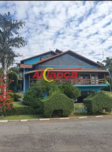 Casa de Condomínio com 4 Quartos e 6 banheiros à Venda, 750 m² Mairiporã