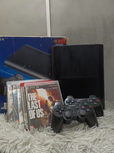Vendo play 3 super slim desbloqueado