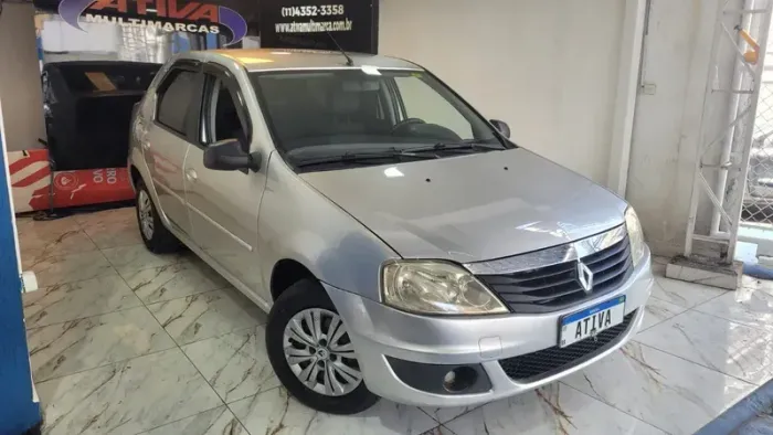 Renault Logan Authentique Flex 1.0 12V 4P 2012