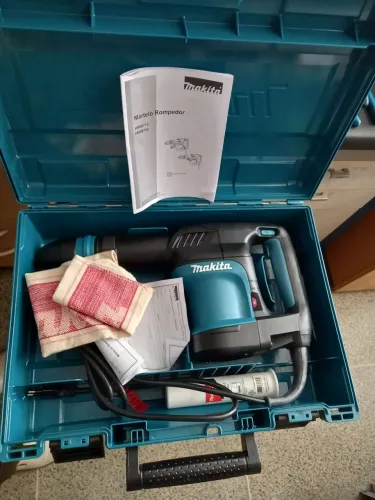 Martelete Makita hm0870c 220V NOVO 1 ANO DE GARANTIA.