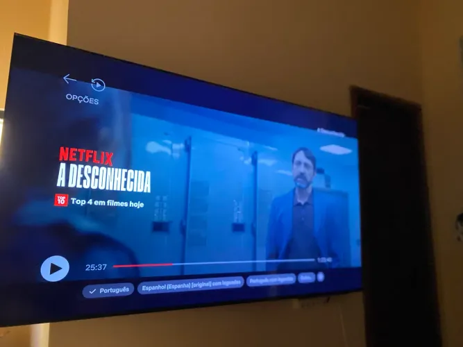 TV SAMSUNG CRYSTAL 4K 70?