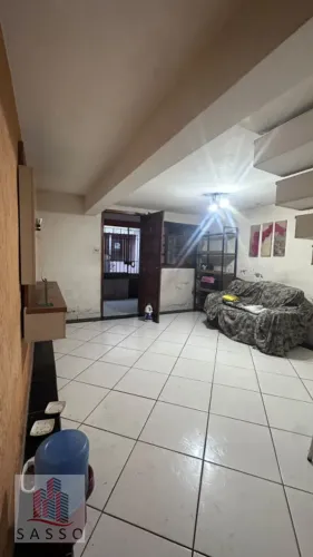 Alugo casa com 2 quartos no Tremembé.