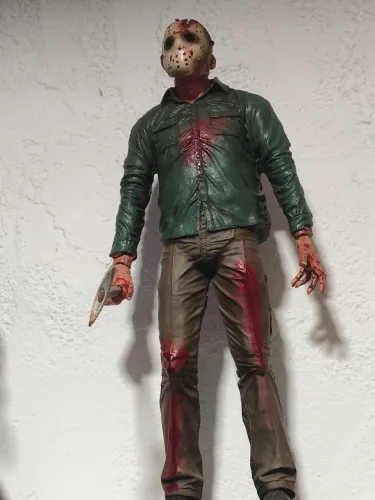 Boneco de terro colicinado