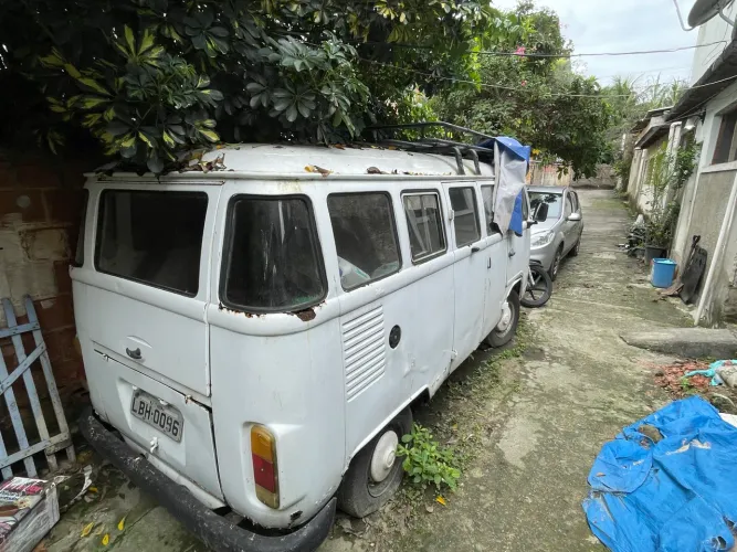 Volkswagen Kombi Standard/ Luxo/ Serie Prata 1996