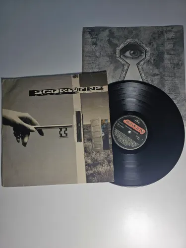 Vinil LP Scorpions - Crazy World