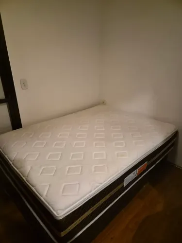 Cama Casal Ótimo Estado!
