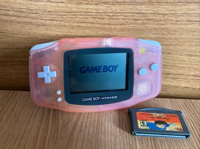 Nintendo Game Boy Advance Rosa Transparente + Jogo (Brinde)