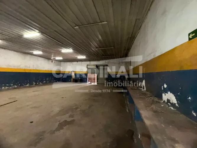 Barracão Comercial.