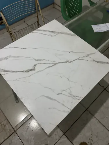 Vendo Piso Retificado 67 x 67 Arielle