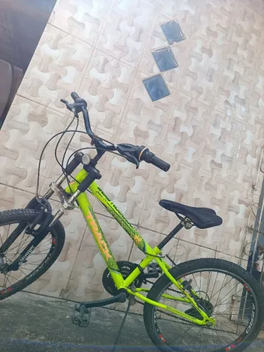 Bike Dragon Fire aro 24, Amarelo Neon