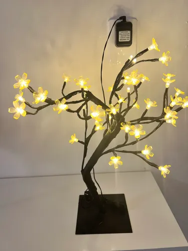 Árvore Iluminada decorativa