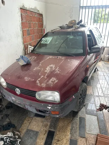 Sucata de Volkswagen golf 98 1.8 ap 