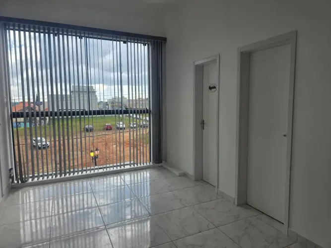 Sala comercial de frente, na Grécia - direto com o proprietário!
