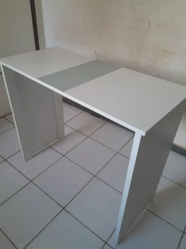 Escrivaninha p estudo e notebook