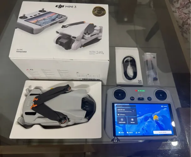 Drone DJI Mini 3 Standard (Com Tela) - BR | Modelo DJI047  