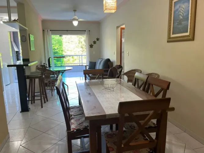 Apartamento na área nobre da Praia Grande com varanda gourmet e vista privativa - Ubatuba