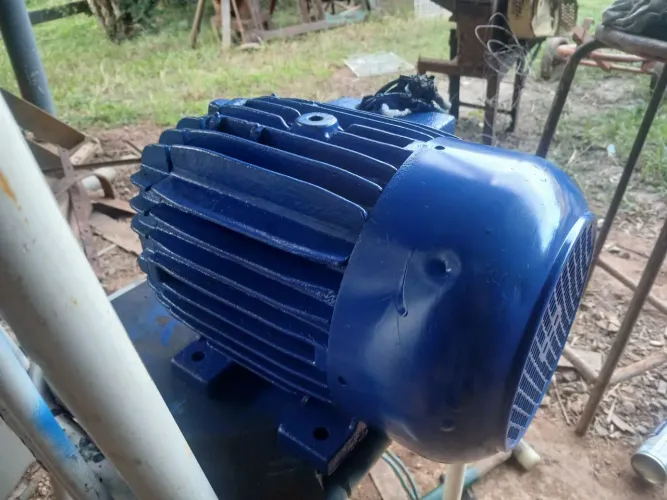 Motor trifásico 7.5 cv