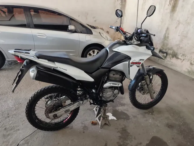 Moto Honda XRE 300 2013