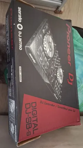 Controladora DJ Pionner DDJ SB
