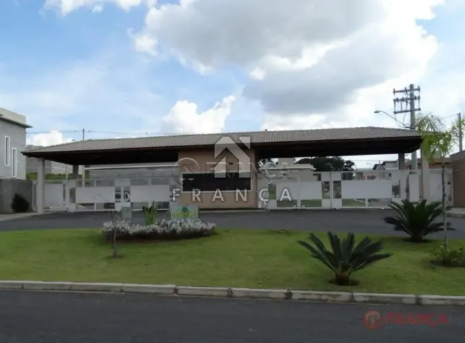 Excelente sobrado em Condomínio com 3 dormitórios e 3 suítes - Golden Park - Jacareí/SP