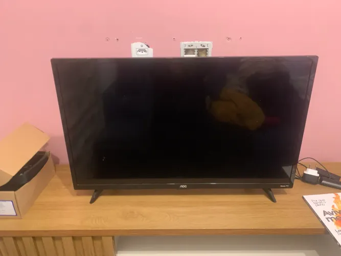 TV AOC 32? 32S5195/78G ? tela quebrada