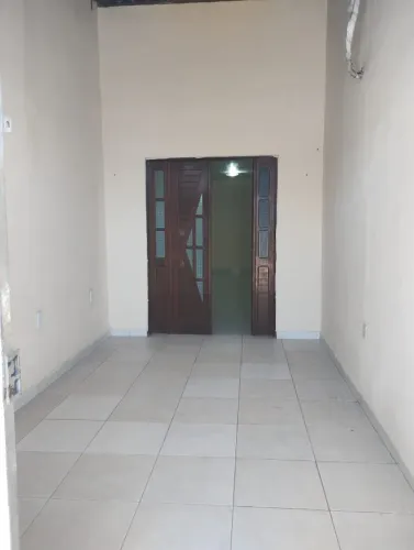 Casa com 3/4, Garagem, 100m2