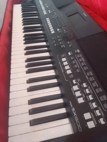 Teclado Psr sx600