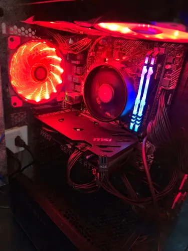 Pc gamer rtx 4060 8gb ryzen 7 5700g + teclado mecânico kumara e mouse kobra redragon