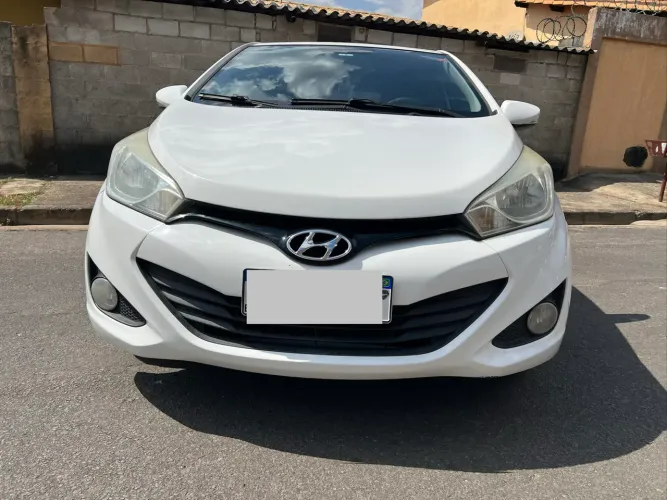 Hyundai HB20 Premium 1.6 Flex 16V Mec. 2013