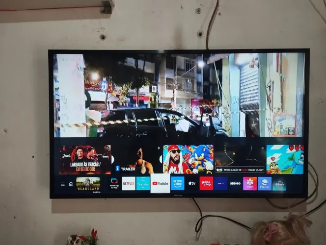 Tv Samsung cristal smart de 43 polegadas semi completo 