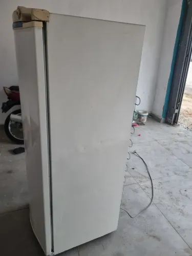 Geladeira gelando bem