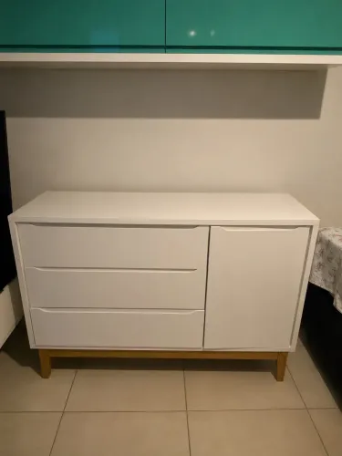 Cômoda semi nova