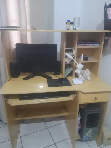 Computador completo com manual + mesinha