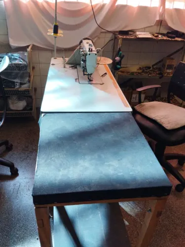 Máquina de Costura Reta Industrial