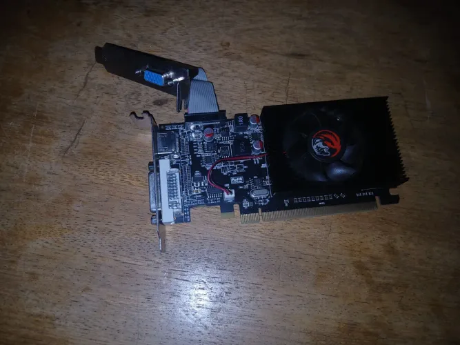 Placa de vídeo AMD Radeon HD 5450 1GB