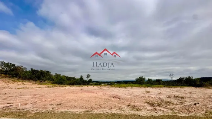 Terreno a venda de 420 m² no Condomínio Portal dos Lagos - Jundiaí SP
