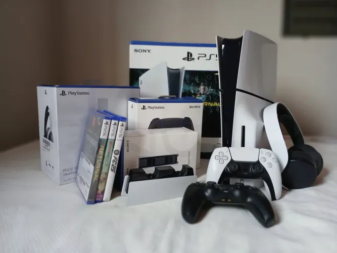 Ps5 Slim 1TB, com leitor + jogos e acessórios