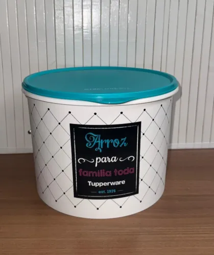 Tupperware Linha Bistrô 5,5L - R$ 120,00