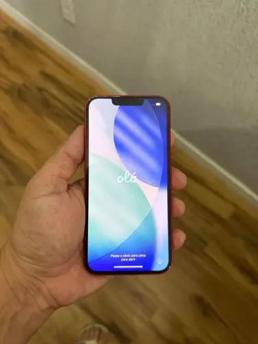 iPhone 13 impecável