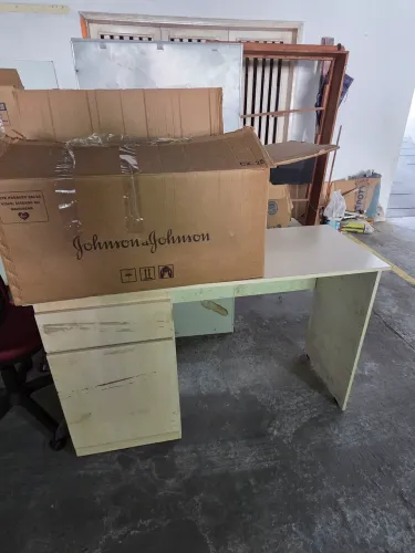 MESA DE ESCRITÓRIO USADA