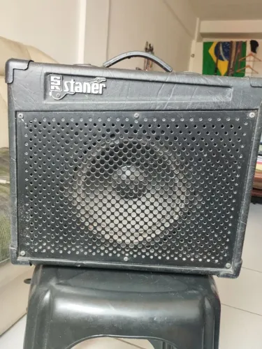 Amplificador de Guitarra 8" 30W SHOUT 50G - Staner