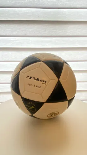 Bola de futevôlei