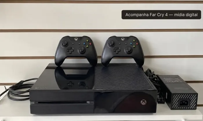XBOX ONE FAT 500gb - Acompanha 2 controles