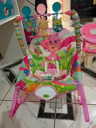 Vende-se Cadeira de Descanso Balanço vibratória Funtime Maxibaby 18kgs Unicórnio