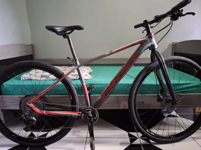 Bicicleta Firts aro 29 kit shimano 1x12